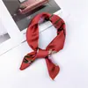 50 Estampa de Leopardo Primavera e Verão Novo Lenço Pequeno Lenço Quadrado Pequeno Feminino Coreano Profissional Variado Decorativo Estampado Lenço Lenço