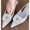2025 Novo Estilo de Verão Estilo Francês Bonito Elegante Versátil Salto Alto Baixo Feminino Estilo Fada Bico Fino Sandálias Stiletto para Mulheres