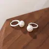 Brincos de Pérola em Prata Pura S999 para Mulheres, Estilo Retrô Francês, Pequenos e Simples, Presilhas de Orelha em Prata Pura, Brincos de Nicho de Luxo Acessível