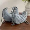 Bolso de mezclilla de moda transfronterizo de nicho para mujer, nuevo y moderno 2026 versión coreana bolso retro con cadena de diamantes, bolso cruzado versátil