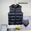 Chaleco Acolchado Brillante con Capucha de Invierno Moncler Unisex Mismo Estilo Diseño de Borde de Capucha Chaleco Grueso Cálido sin Mangas