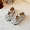 Novos Sapatos de Cristal da Elsa para Meninas 2026 Sapatos de Couro de Princesa Infantis Primavera/Outono Sapatinhos de Bebê com Solado Macio Sapatos com Laço