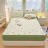 2026 Nuevo Modelo Sábana Acolchada Impermeable de Hilo Bouclé para Cama con Patrón de Cuadrícula