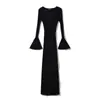 Vestido de Tricô Gola V Manga Flare Estilo Europeu e Americano para Mulheres, Simples Retrô Amarrado Bodycon Slim Fit Longo