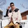 Jaqueta Corta-Vento Outdoor Tongkezhe Outono Novo Combinando para Homens e Mulheres, Jaqueta Corta-Vento Casual Tendência na Moda para Casais
