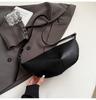 Exquisita y de Alta Gama Bolsa Dumpling de Cuero Suave para Mujer 2025 Nuevo Diseño Nicho Ligero Color Puro Bolso Bandolera de Hombro Único Bolsos