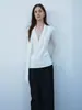 Top de manga larga RUTH blanco con cuello en V, drapeado, corte ajustado, diseño plisado, punto de acetato simple para mujer