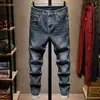 Marca americana de alta qualidade e tendência, jeans masculinos skinny de corte justo para a primavera, calças compridas versáteis, elásticas, azul-cinza vintage