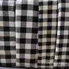 16 Piezas sarga de lijado cuadros blanco y negro falda uniforme escolar tela de franela a cuadros rojo y negro venta al por mayor de fábrica