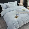 Juego de ropa de cama de cuatro piezas de felpa con relieve tridimensional, totalmente mate y de alta densidad, engrosado para el calor del invierno, juego de terciopelo de leche transfronterizo