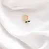 Broche de Laço Coração Simples para Mulheres, Corsage de Luxo, Alfinete Anti-Exposição para Gola Feminina, Alfinete de Cardigã, Acessório de Roupa