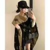 Estilo Novo Outono e Inverno Estilo Retro Novo Estilo Chinês Folha de Ginkgo Xale para Mulheres, Capa Estilo Chinês Manto de Viagem