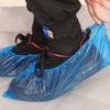 Cubrezapatos de plástico para el hogar desechables de PE material nuevo cubierta elástica para el pie interior taller sala de máquinas a prueba de polvo impermeable en stock venta al por mayor