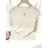 Elegante camiseta de punto fina de moda, color liso, juvenil, con cuello redondo, top de verano nuevo ajustado de manga corta para mujer