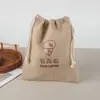 Secador de pelo al por mayor en stock Bolsa de lino para secador de pelo universal de hotel Bolsa antipolvo para secador de pelo Bolsa de almacenamiento con cordón de terciopelo