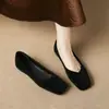 Sapatilhas rasas quadradas de camurça da moda, novo estilo coreano primavera/outono 2026, simples, com sola macia, confortáveis, elegantes e versáteis