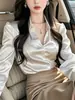 Camisa de Estilo Francés Chic Única y Sorprendentemente Hermosa para Mujer, Top de Satén de Alta Gama para Viajes Profesionales, Cruzada Europea y Americana Amazon