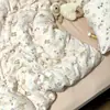 Conjunto de Roupa de Cama de Gaze Dupla Desenho Animado Quatro Peças Algodão Puro Novo Estilo 2025 Conjunto de Três Peças Lençol de Cama para Dormitório Capa de Edredom