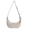 Bolsa de ombro estilo retrô na cor marrom melardo, uma bolsa hobo de alta qualidade com grande capacidade, perfeita para outono e inverno, e projetada como uma bolsa transversal feminina.