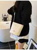 Bolso Cubo Texturizado de Alta Calidad Nuevo Verano 2026 Transfronterizo para Mujer, Bolso de Hombro Cruzado Versátil Casual Simple