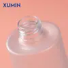 Xumin Spot Botella Spray Blanca Hombro Plano Fondo Redondo 200ml Botella Spray para Loción Mate Empaque Transparente para Productos de Cuidado de la Piel