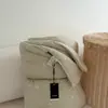 Colcha de punto estilo INS con diseño de nube de dibujos animados para primavera y otoño, colcha de invierno suave y cálida con borde enrollado, lavable a máquina, adecuada para uso en dormitorio