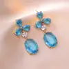 Aretes para Mujer, Aretes de Flor Corazón con Circonita Micro-pavimentada de Cobre, Nueva Moda de Nicho, Diseño Simple, Joyería de Temperamento y Versátil