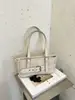 Bolsa de Hombro Única de Gama Alta para Comercio Exterior, Nueva Moda para Mujer, Bolso de Nicho para Debajo del Brazo para Viajes, Bolso de Mano Retro Moderno, Venta al por Mayor