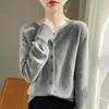 Estilo de Outono 2026 para o Dia a Dia Novo Cardigan de Lã Tricotado com Gola V Pequena Suéter Curto Feminino Casaco de Manga Longa