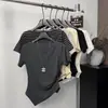 Camiseta Rayada de Manga Corta Off-Shoulder Talla Plus, Nuevo Estilo de Verano, Corte Ajustado, Versátil, Top Elegante