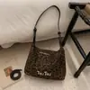 Bolso Casual de Moda 2025 Nueva Moda Bolso Tote Retro de Gama Alta Bolso Cruzado Trendy Simple de Color Sólido