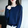 Ropa de abrigo de principios de otoño: cárdigan de mujer con cuello redondo, corte holgado, fino, hecho de lana merino fina, top simple y versátil