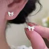 Pendientes de botón de plata S925 con aguja de plata, huecos, con diamantes completos, diseño de gatito pequeño, nuevos 2026, exquisitos, de lujo ligero, lindos, diseño de nicho, pendientes personalizados