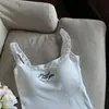 Camisole de Renda Desejo Puro para Mulheres com Bojo, Adequado para Meninas Jovens e Estudantes, Projetado para ser Usado por Cima, Apresentando um Lindo Design nas Costas, Corte Justo e Top Valorizador para Mulheres
