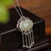 Yilu Plata S925 Plata Esterlina Jade Hetian Natural Auspicioso Ruyi Ping An Borla Campana Colgante Vintage Elegante Colgante