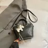 Bolsa de Passeio de Primavera para Mulheres 2026 Nova Tendência de Luxo Leve Nicho Bolsa de Ombro Bolsa Transversal Balde