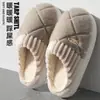 Pantuflas de Algodón para Hombre Invierno 2025 Nuevas para Interior Hogar Suela Gruesa Para Exteriores Cálidas Pantuflas de Algodón Peludo para Hombre Venta al por Mayor
