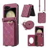 Adequado para Samsung Z Flip7 Capa de Celular com Porta-Cartão, Z Flip6 Transversal com Espelho, Capa Protetora Fashion Acolchoada