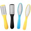 Venta al por mayor de fábrica acero inoxidable exfoliante de pies desollador callosidades con cuerno artefacto pie