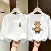 Ropa para niños para niño, camiseta de manga larga de otoño, nuevo estilo primavera y otoño 2026, top de capa base de algodón puro, moderno