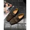 Piel de vaca de primera calidad 2026 otoño nuevo estilo vintage que aumenta la altura moda exterior con hebilla mocasines de suela gruesa para mujer