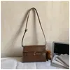 Bolsa de Mão Nova Estilosa Textura Retrô de Nicho Estilo Coreano Primavera de 2026 Bolsa de Ombro Casual Fashion Grande Capacidade