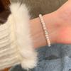 Pulsera Teana Apilada ~ Pulsera de Gipsófila Pulsera de Perlas Sentido Avanzado Lujo Ligero Joyería Exquisita para Regalo de Cumpleaños de Novia