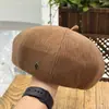 Boina Nova Outono e Inverno para Mulheres, Boina de Artista Afina Rosto, Chapéu Octogonal Simples Retrô Literário com Pequena Etiqueta