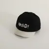 Gorro de bebé otoño e invierno nuevo coreano con bordado m gorra de ala corta para hombre y mujer visera solar para bebé gorra de béisbol cálida