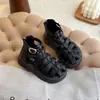 Sandalias Romanas Retro para Niños 2026 Verano Nuevas Estilo Coreano para Niñas Caladas Zapatos de Princesa Punta Cerrada Suela Suave Zapatos de Playa