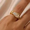 Anillo abierto de moda transfronterizo estilo old money con incrustaciones de cobre y circonita en forma de hoja, elegante y lujoso, anillo dorado brillante para el dedo índice