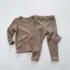 Conjunto de Pijama Térmico para Meninos e Meninas, Estiloso, Personalidade Bebê e Criança Pequena, Versão Coreana da Moda, Cor Sólida Canelado