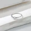 Anel de Diamante Estilo Coreano Simples com Seis Garras Anel para Dedo Indicador Anéis de Casal Presente para Mulheres Fabricante de Presentes Atacado em Estoque