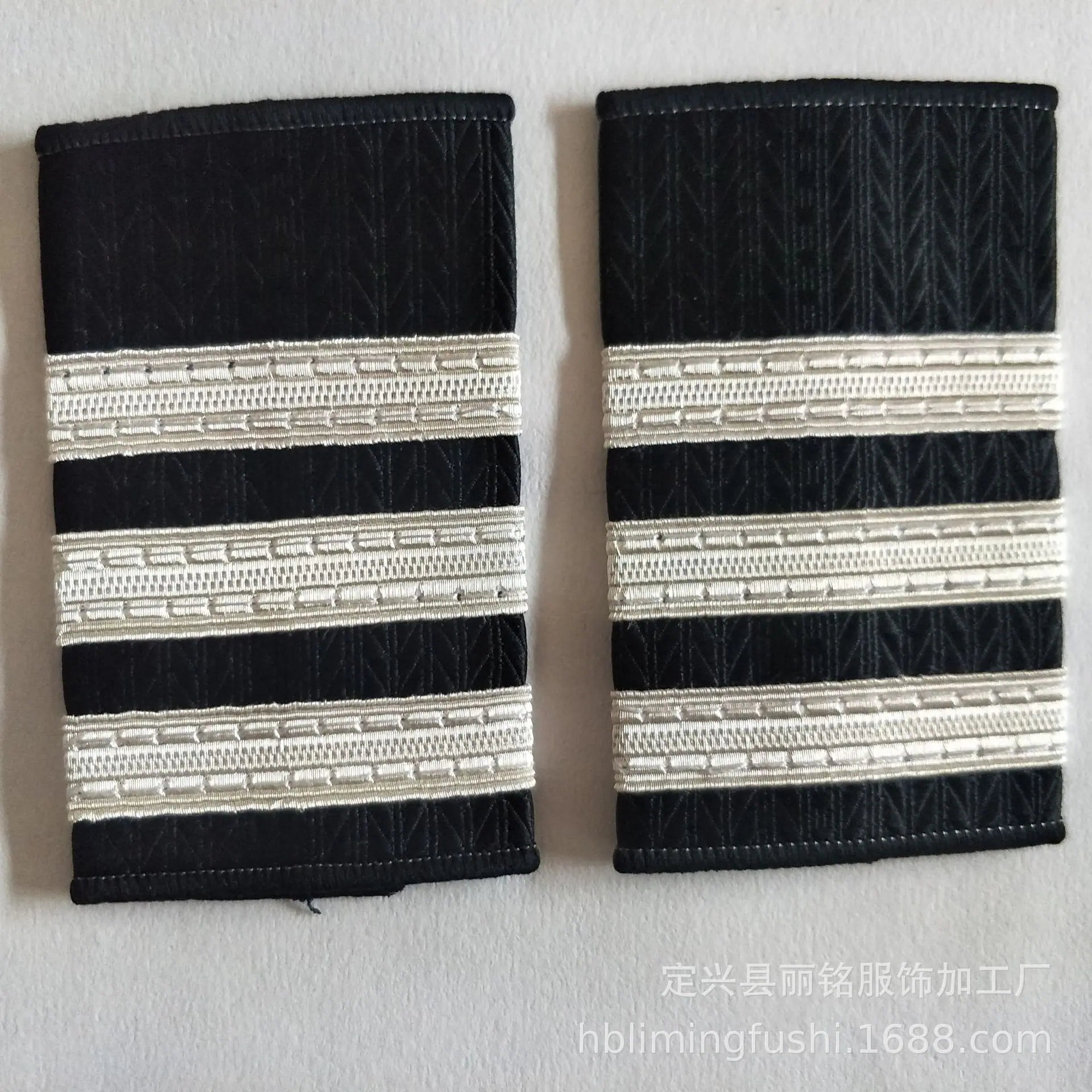 印度丝肩章